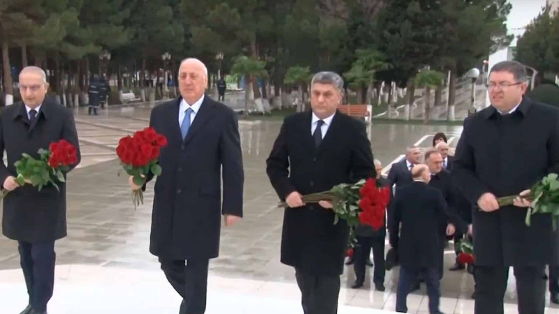 Sumqayıtda ümummilli lider Heydər Əliyevin xatirəsi ehtiramla yad edilib