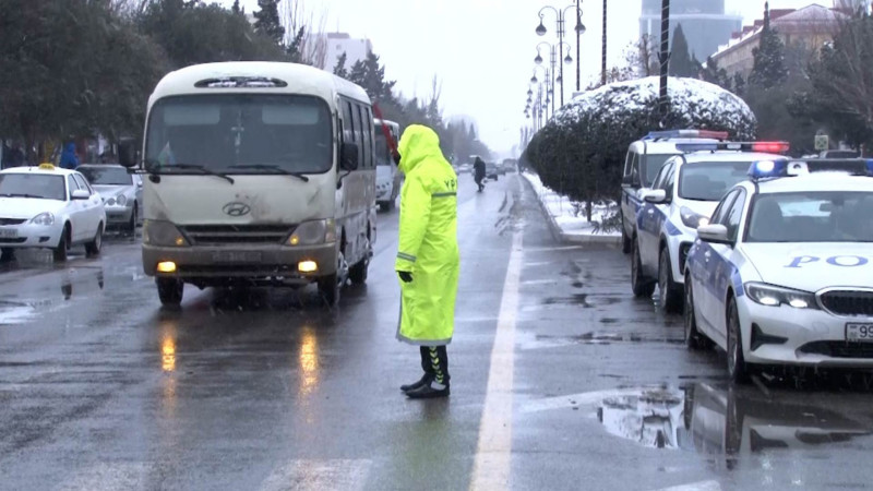 Polis əməkdaşları gücləndirilmiş rejimdə xidmət edirlər
