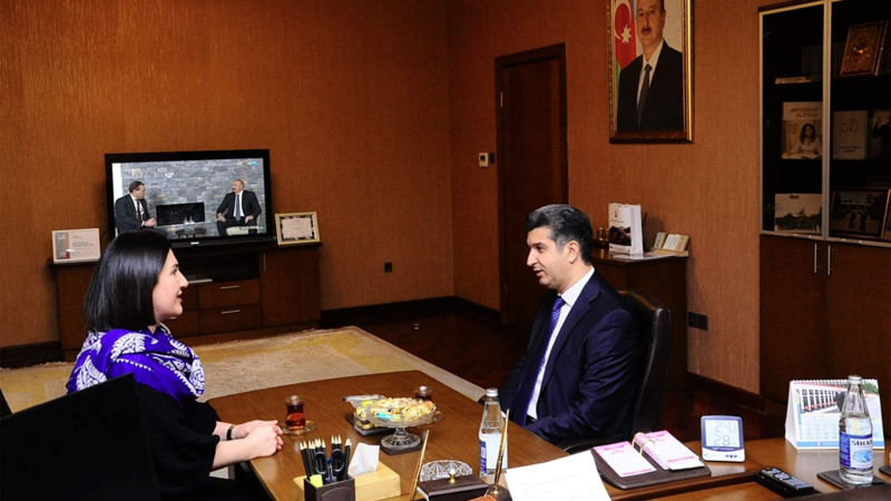 Naftalanın icra başçısı şəhid Cəbrayıl Dövlətzadənin anasını qəbul edib