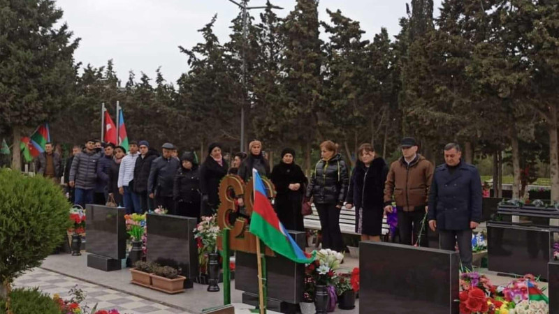 20 Yanvar faciəsinin 33-cü ildönümündə Şəhidlər xiyabanı ziyarət edilir