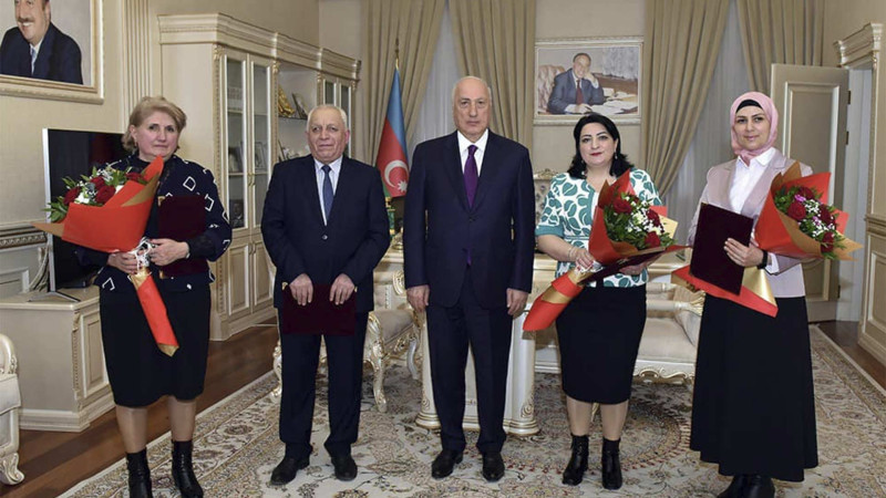 İcra başçısı “Sumqayıt” qəzetinin əməkdaşlarını qəbul edib