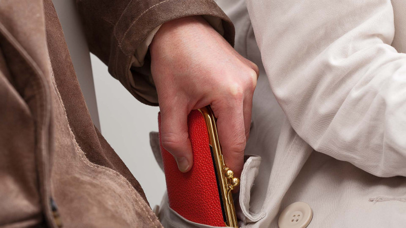 45-ci məhəllədə soyğunçuluq hadisəsi baş verib