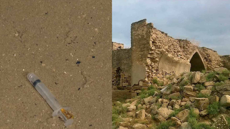 Narkomanlar qədim Novxanı məscidində məskən salıblar
