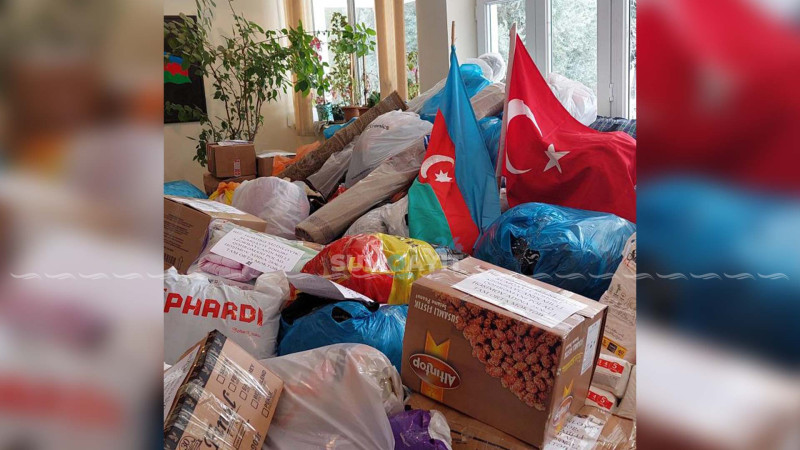Məktəblilərimiz Türkiyəyə humanitar yardım göndəriblər