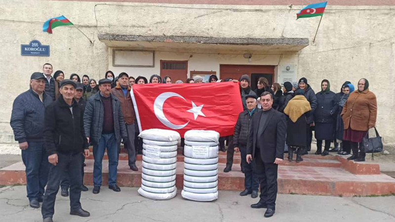 Peşə Təhsil Mərkəzinin kollektivi Türkiyəyə yardım toplayıb
