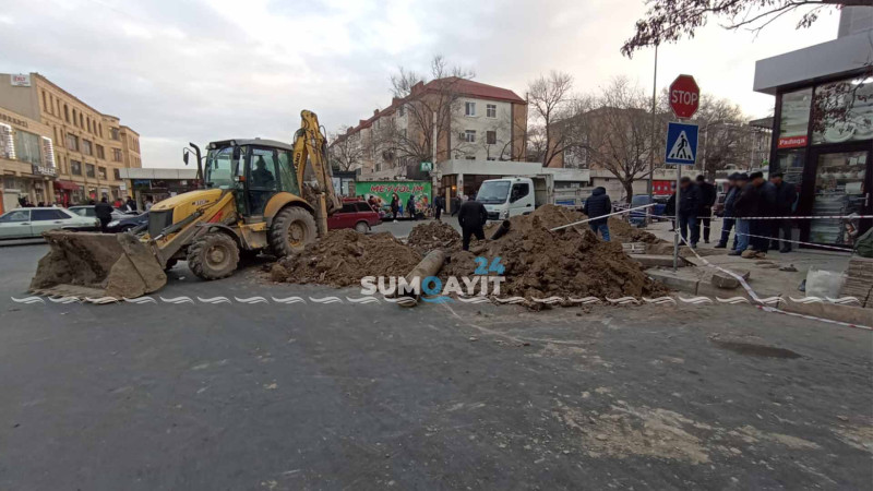 Nizami küçəsində borular yenilənib