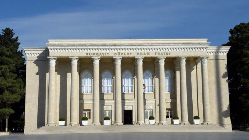 Sumqayıt Dram Teatrının axşam tamaşaları - SİYAHI
