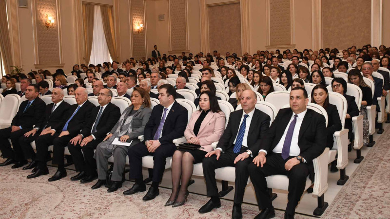 YAP ulu öndər Heydər Əliyevlə bağlı konfrans keçirib
