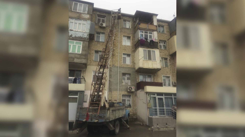Sumqayıtda dam örtükləri təmir edilib