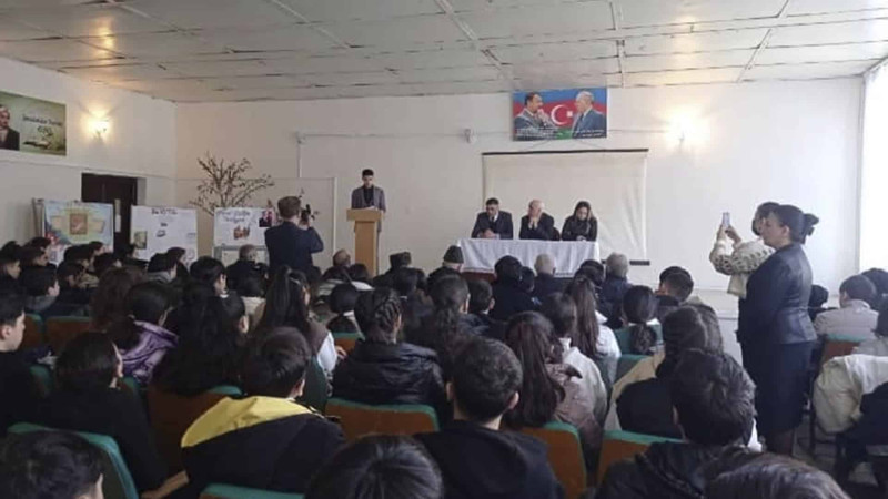 Sumqayıt məktəbində Heydər  Əliyev və  müasir Azərbaycan gəncliyi adlı görüş baş tutub