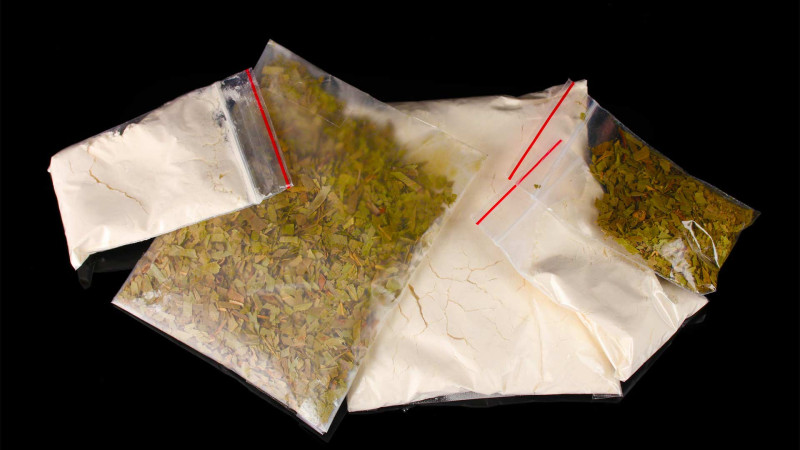 Sumqayıt sakininin idarə etdiyi maşında heroin aşkarlanıb