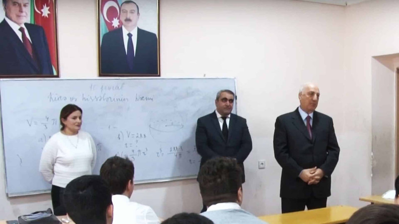 İcra başçısı 2 nömrəli məktəbin şagirdləri ilə görüşüb