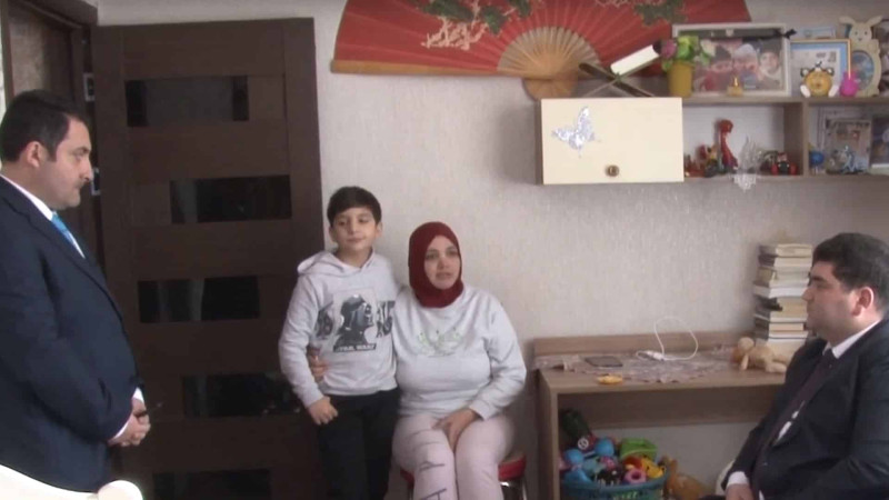 Zəlzələ bölgəsindən təxliyə olunan soydaşımızın evi ziyarət edilib