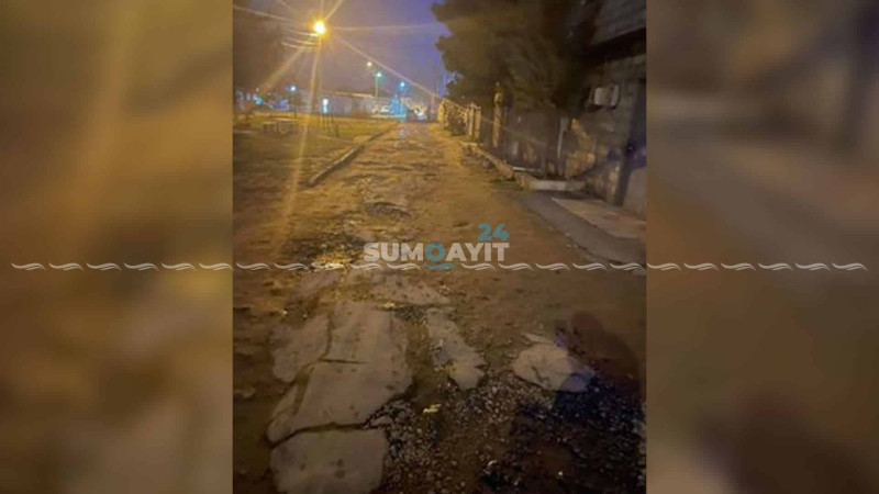 Sumqayıtda mikrorayon yolları yararsız haldadır