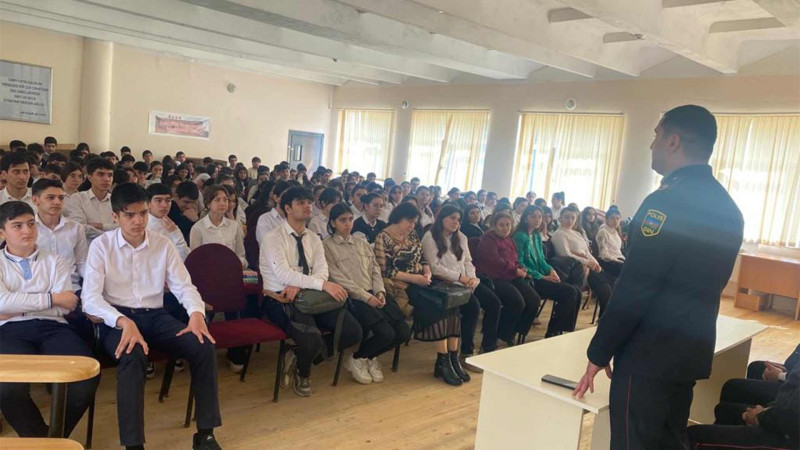 Yuxarı sinif şagirdlərinə məlumatverici təlim təşkil olunub
