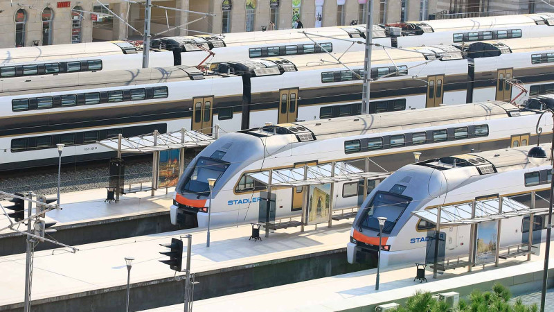 Sürət qatarlarının bayram qrafiki açıqlanıb