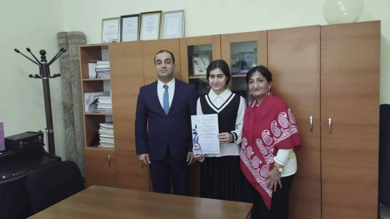 Məktəblilərimiz beynəlxalq müsabiqədə Laureat adını qazanıblar