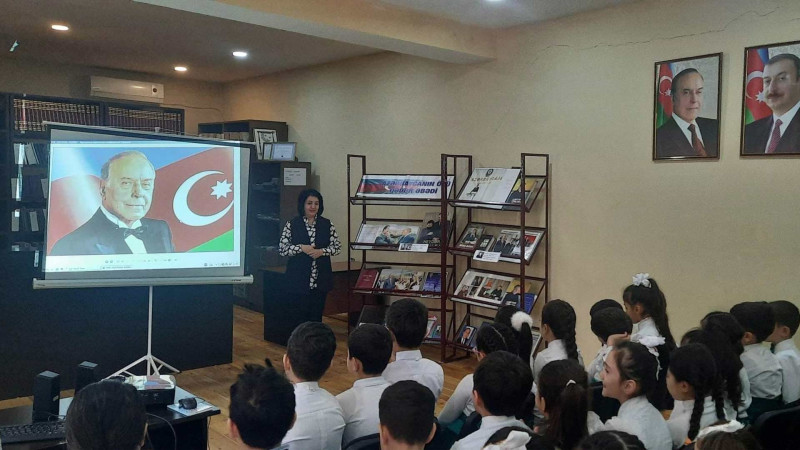 Sumqayıtda “Xalq üçün yaşayan ömür” adlı kompozisiya baş tutub
