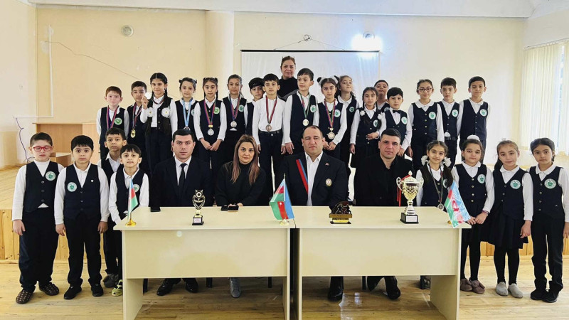 Məktəblilərlə İlham Zəkiyevin görüşü keçirilib