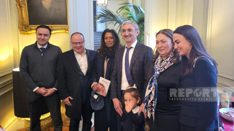 Sumqayıt, SSR-nin süqutunun başlanğıcı adlı kitab fransızca çap olunub