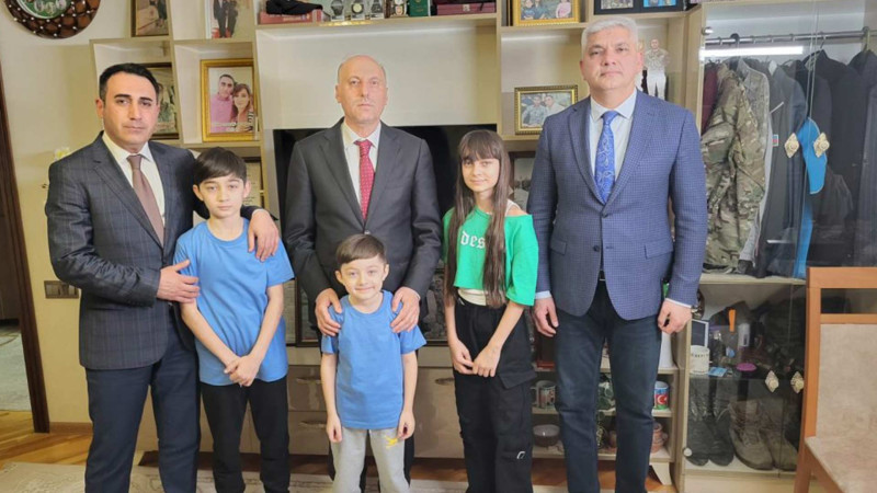 Bayram günlərində mindən çox şəhid, qazi və aztəminatlı ailəyə sovqat paylanılıb