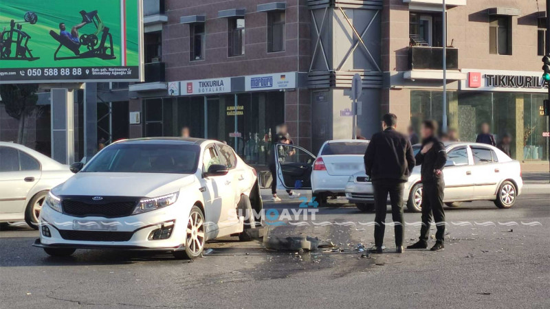 Sumqayıtda qəza: 2 maşın toqquşub