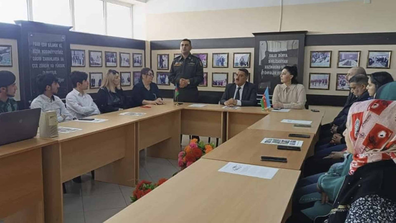 Aprel döyüşlərinin ildönümü ilə əlaqədar dəyirmi masa təşkil edilib
