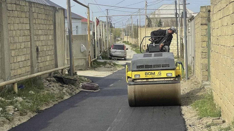 Göygöl küçəsində asfaltlanma işləri aparılır