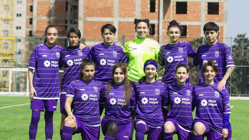 “Sumqayıt”ın xanım futbolçuları “Naftalan”ı darmadağın ediblər