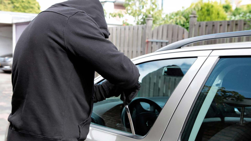 Keçmiş məhbus avtomobildən oğurluq etməkdə şübhəli bilinir