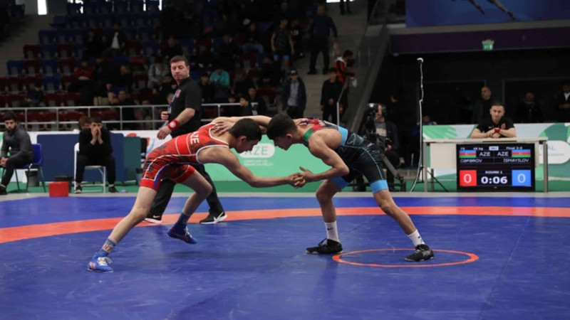 Sumqayıt güləşçilərindən daha 3 medal