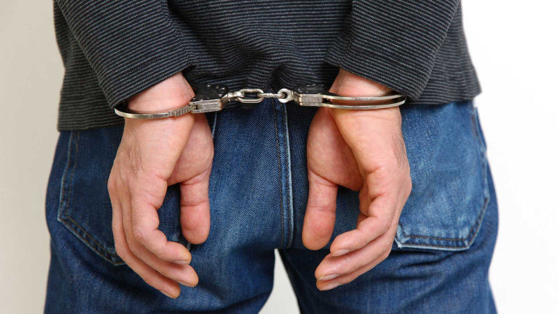 Aptekdə soyğunçuluq hadisəsi: şübhəli bilinən şəxs saxlanılıb