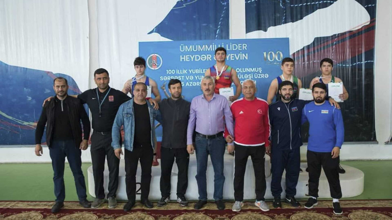 İdmançılarımız güləş üzrə Azərbaycan birinciliyində uğur qazanıblar