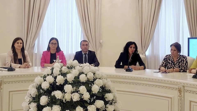Həssas uşaqların sosiallaşması mövzusu müzakirə olunub
