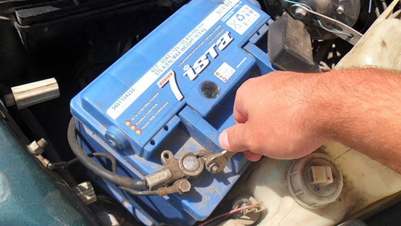 Akkumulyator oğurlamaqda şübhəli bilinən Sumqayıt sakini tutulub