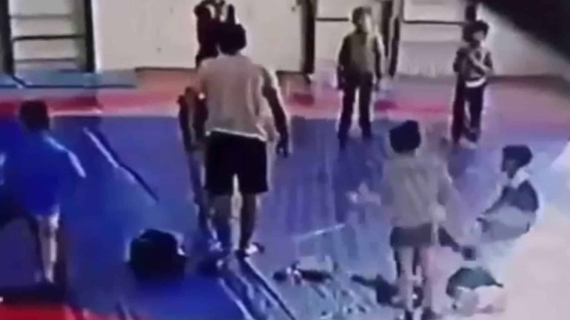 Məşqçinin döydüyü uşaqla bağlı xəstəxanadan AÇIQLAMA