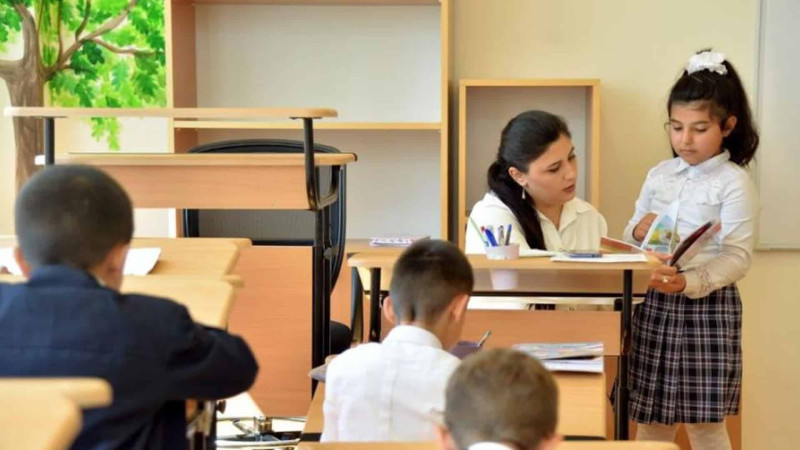 Sumqayıt: qırmızı attestatlıların bir qismi zəif nəticə göstərib