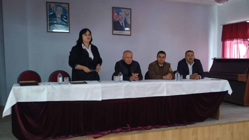 FHN-in işçiləri şagirdlərə fövqəladə hallarla bağlı davranış qaydalarını izah ediblər