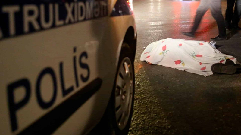 17 yaşlı oğlanı avtomobil vurub: sürücü qaçıb