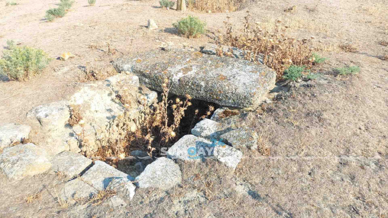 Saray qəsəbəsinə aid olan 1000 illik qəbiristanlıq Saray qəsəbəsinə aid olan 1000 illik qəbiristanlıq