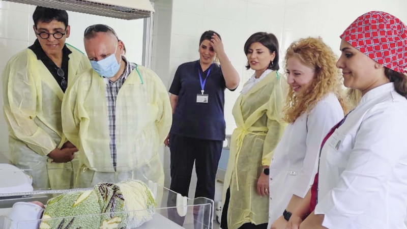 İsraildən gələn həkimlər Sumqayıt Perinatal Mərkəzini ziyarət ediblər