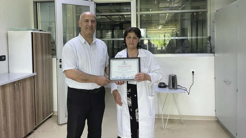 Ceyranbatan laboratoriyasının laborantı təltif olunub