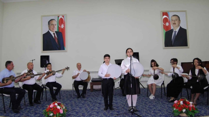 Ulu öndər Heydər Əliyevin 100 illiyi münasibətilə hesabat konserti keçirilib