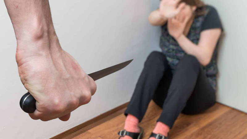 Sumqayıtda ər arvadını öldürüb