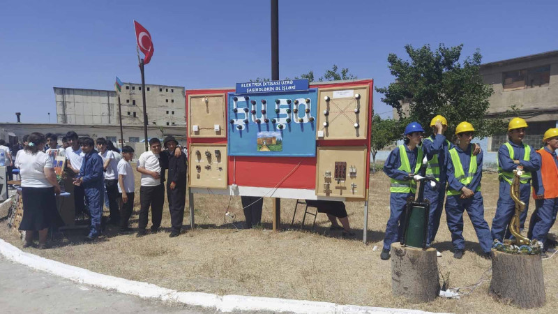 Peşə seçiminə dəstək məqsədilə Təhsil Mərkəzində “Açıq qapı“ günü təşkil olunub