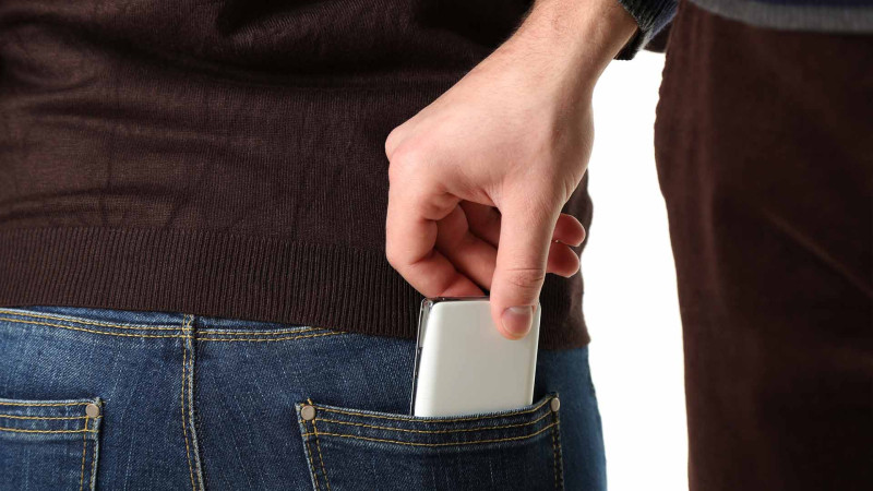 Sumqayıt sakini telefon oğurluğu üstündə tutulub