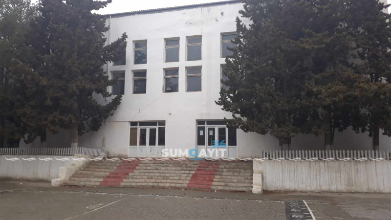 Sumqayıtlı gənc sevdiyi qıza görə özünü asıb