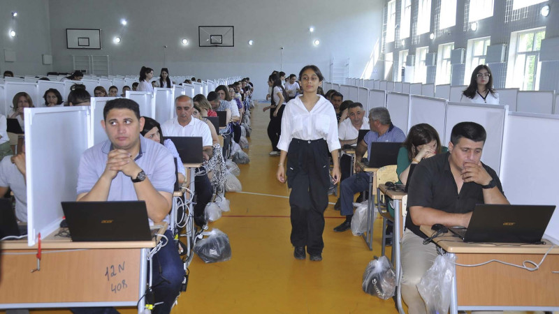 Sumqayıtda direktorluğa namizədlər üçün imtahan keçirilib