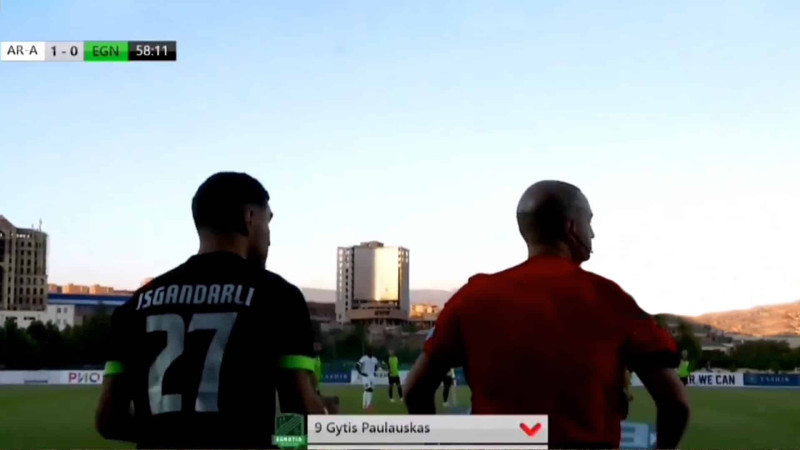 Erməni azarkeşlər Vüsal İsgəndərlini fitə basıblar