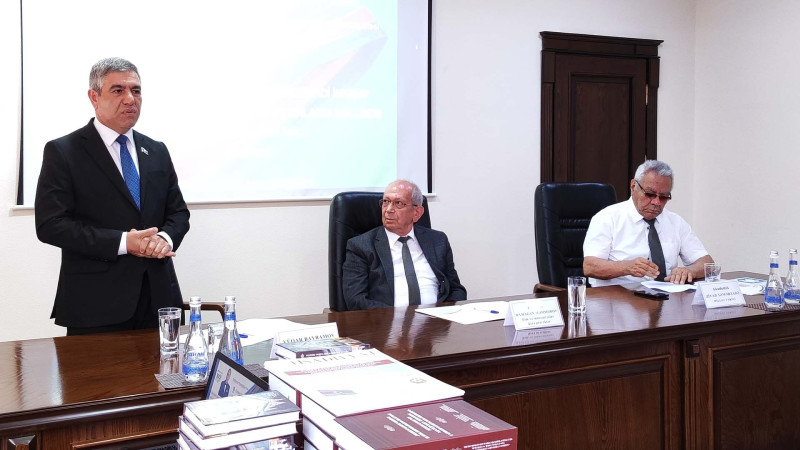 SDU-da elmi-praktiki seminar baş tutub